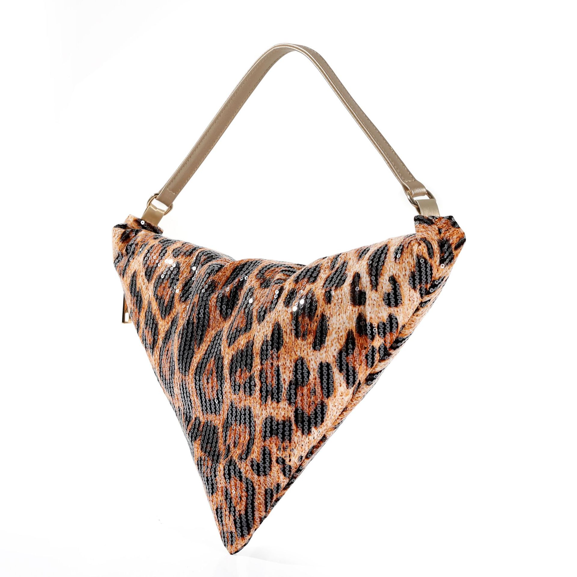 Leopard print crescent bag sho - Women'S Fashion Trends Spring 2026 incelemesi ve fiyatı